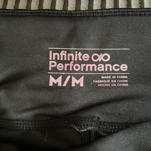 INFINITE performance legging black size medium - Picture 7 of 8